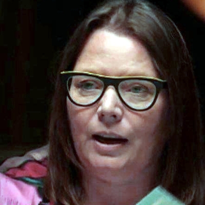 Joanna Scanlan Autograph Profile