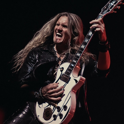 Joel Hoekstra Autograph Profile