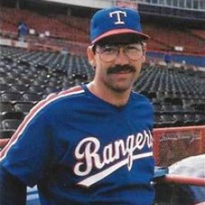 Joey McLaughlin Autograph Profile