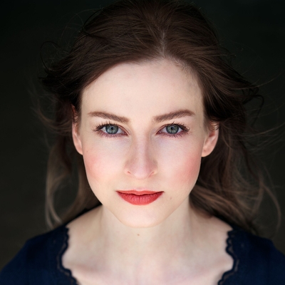 Johanna Giraud Autograph Profile