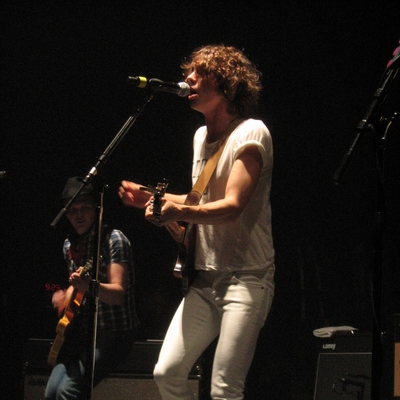 Johnny Borrell Autograph Profile