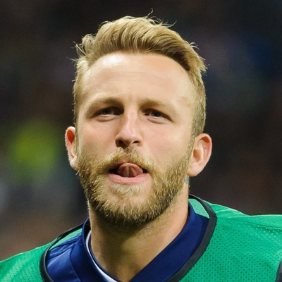 Johnny Russell Autograph Profile