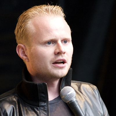 Jonatan Spang Autograph Profile