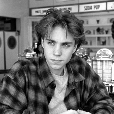 Jonathan Brandis Autograph Profile