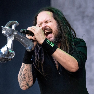 Jonathan Davis Autograph Profile
