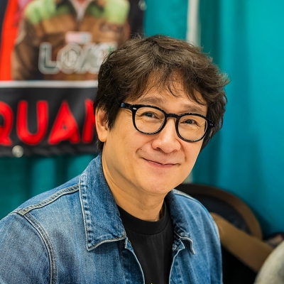 Jonathan Ke Quan Autograph Profile