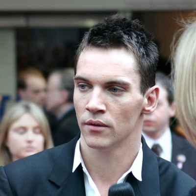 Jonathan Rhys Meyers Autograph Profile