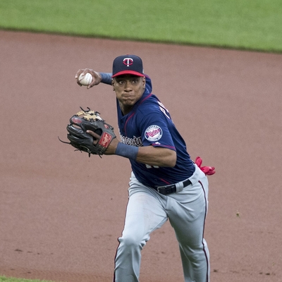 Jorge Polanco Autograph Profile