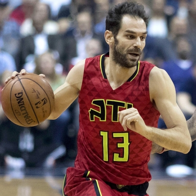 José Calderón Autograph Profile