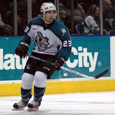 Josh Hennessy Autograph Profile