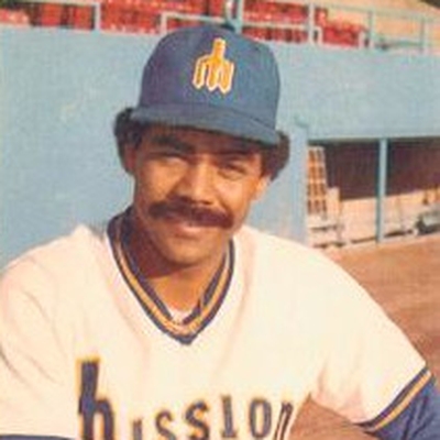 Juan Bernhardt Autograph Profile