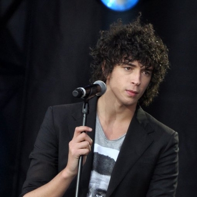 Julian Perretta Autograph Profile