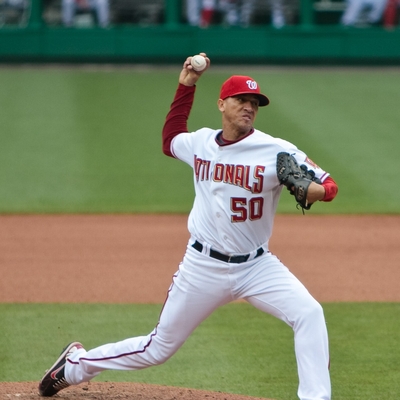 Julian Tavarez Autograph Profile