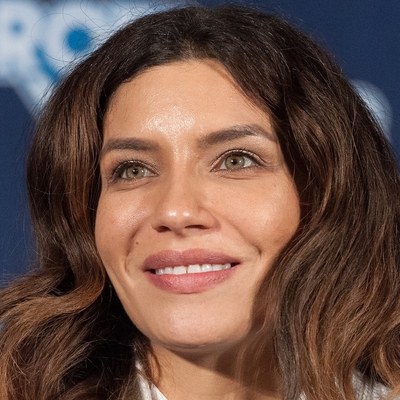 Juliana Harkavy Autograph Profile