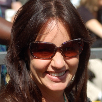 Julie Cypher Autograph Profile