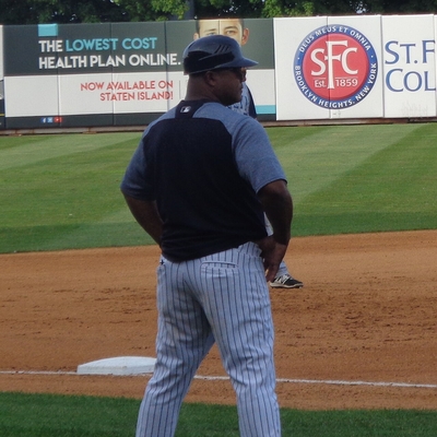 Julio Mosquera Autograph Profile