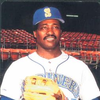 Julio Solano Autograph Profile