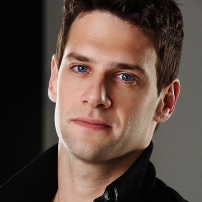Justin Bartha Autograph Profile