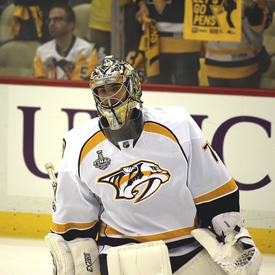 Juuse Saros Autograph Profile