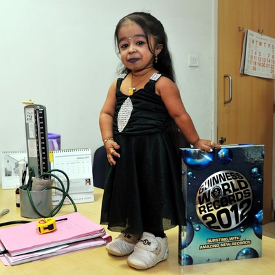 Jyoti Amge Autograph Profile