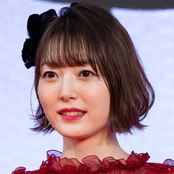 Kana Hanazawa