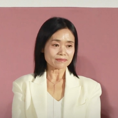 Kang Ae-sim Autograph Profile