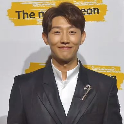 Kang Ki-young Autograph Profile