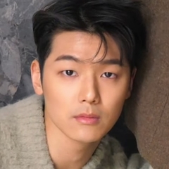Kang Min-hyuk