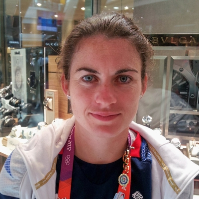 Karen Carney Autograph Profile