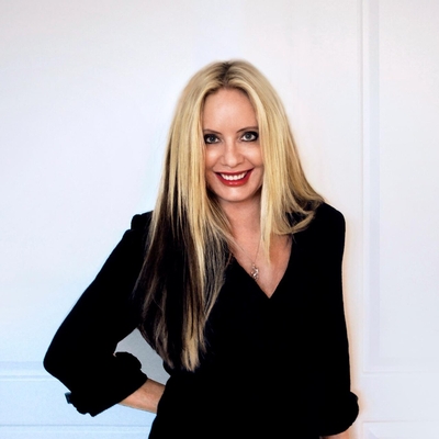 Karen Marie Moning Autograph Profile
