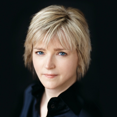 Karin Slaughter Autograph Profile