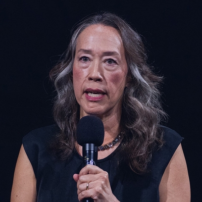 Karyn Kusama Autograph Profile