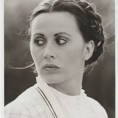 Kate Nelligan Autograph Profile