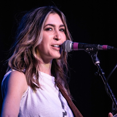 Kate Voegele Autograph Profile