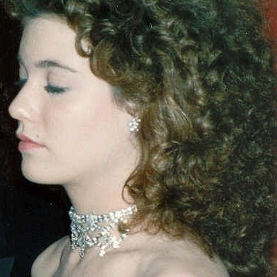 Katie Barberi Autograph Profile