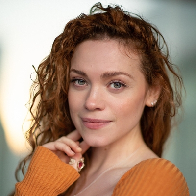 Katie Clarkson-Hill Autograph Profile