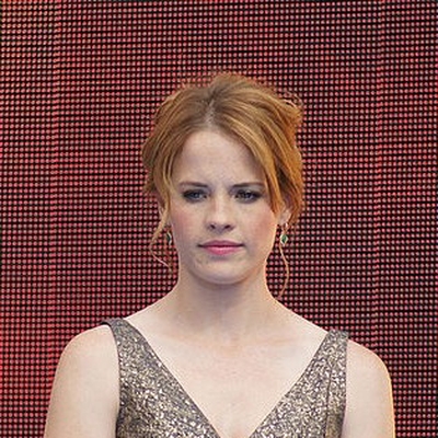 Katie Leclerc Autograph Profile