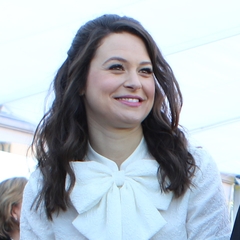 Katie Lowes