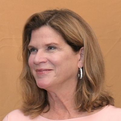 Katie O'Malley Autograph Profile