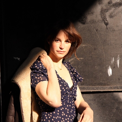 Katrine de Candole Autograph Profile