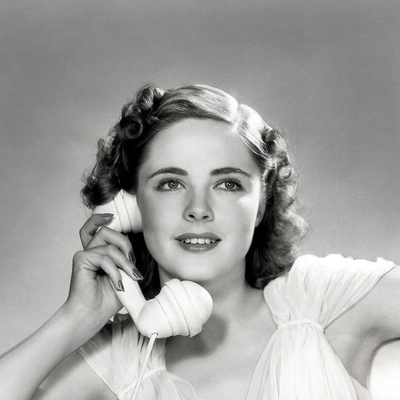 Kay Aldridge Autograph Profile