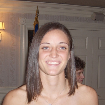 Kelly Faris Autograph Profile