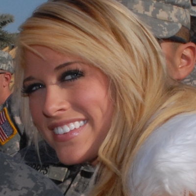 Kelly Kelly Autograph Profile