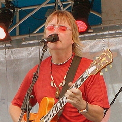 Kim Simmonds