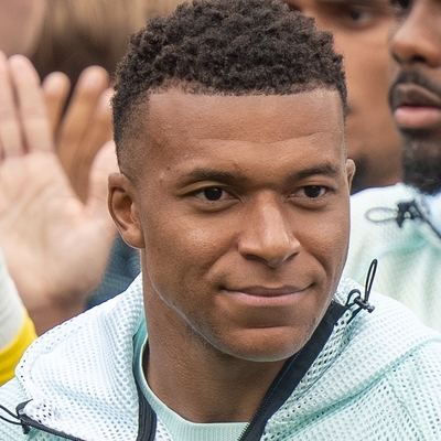 Kylian Mbappé Autograph Profile Kylian Mbappé Autograph Profile