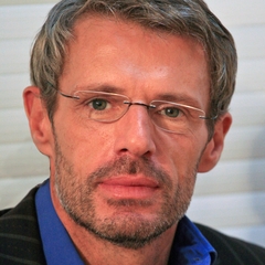 Lambert Wilson