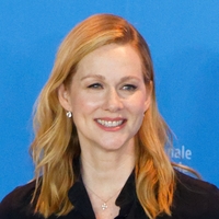 Laura Linney