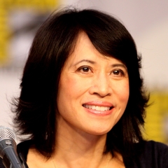 Lauren Tom