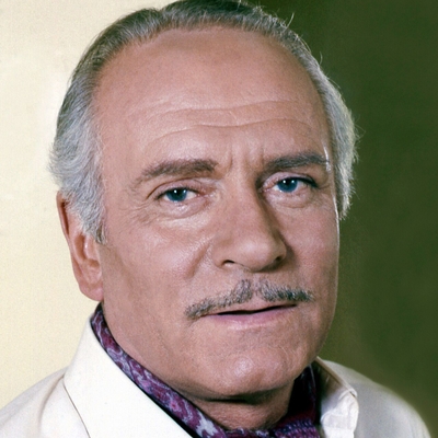 Laurence Olivier Autograph Profile