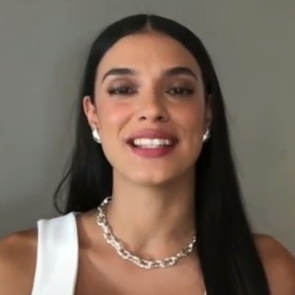 Laysla De Oliveira